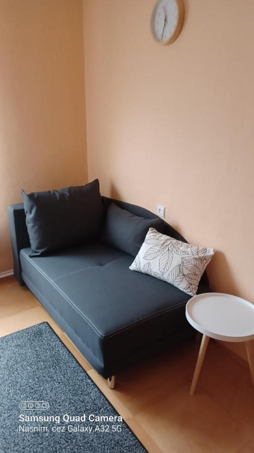 Apartman 81 Nova Lesna Exterior photo